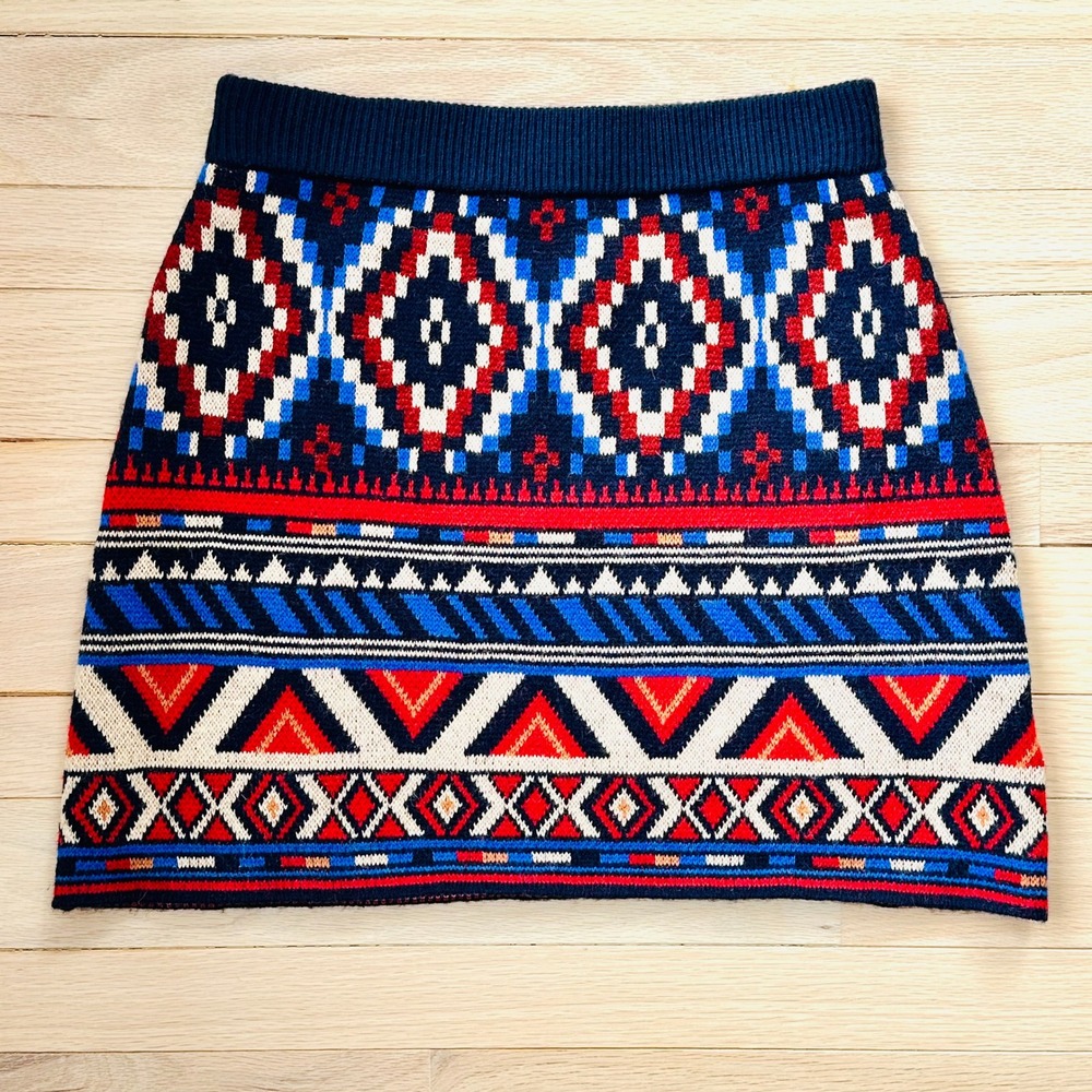 FARM Rio Sweater Knit‎ Mini Skirt Geometric Tribal Print Blue Red M